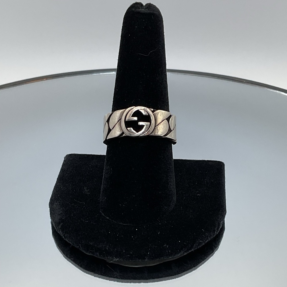Gucci Interlocking G Band Ring - Picture 9 of 10